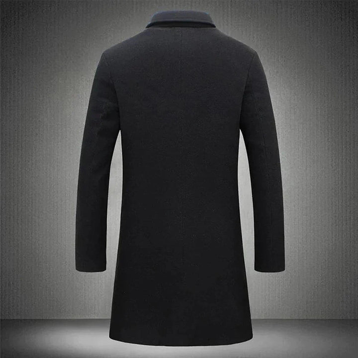 Klassieke heren overjas met revers, verkrijgbaar in zwart, bruin en donkergrijs, voor een tijdloze, zakelijke look.