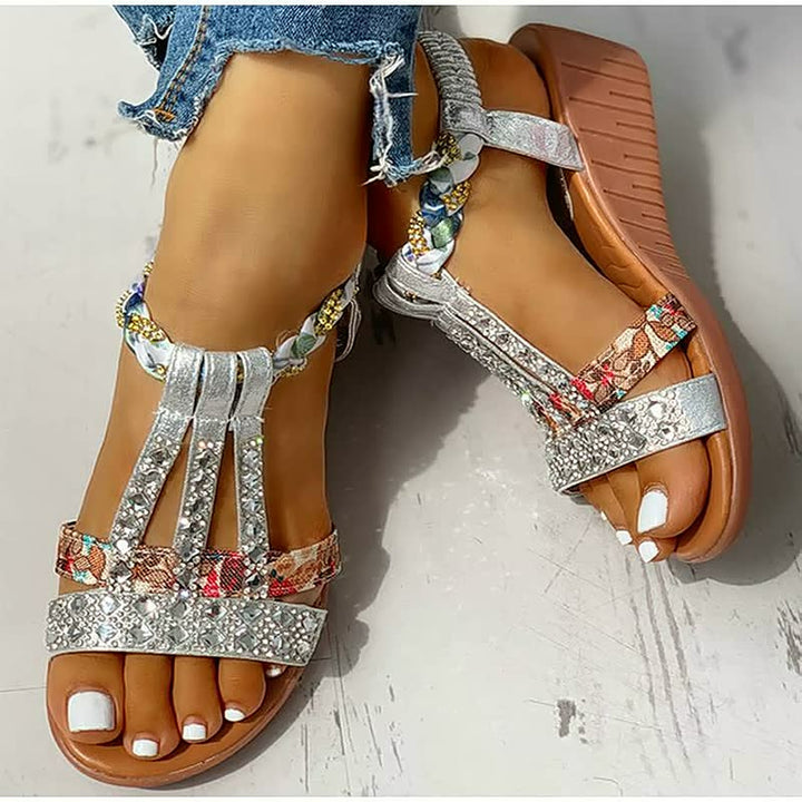 Chique dames slippers in bohemian stijl, perfecte casual zomerschoenen. Comfortabel en modieus voor elke vrouw.