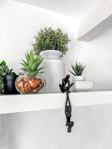 Unieke, elegante kunst sculptuur voor interieur, toont verbondenheid en liefde. Ideaal woonaccessoire.
