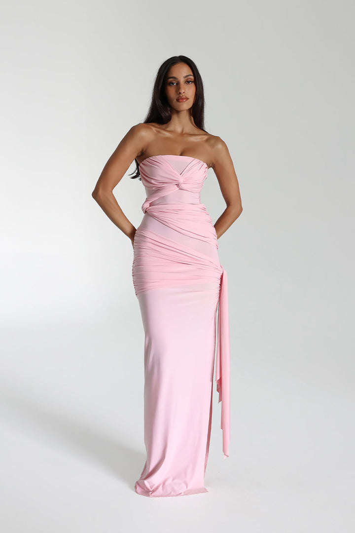 "Elegante strapless Maxi-jurk in bloesem roze, voorzijde, met luxueus knoopdetail en zijstrik, vrouwelijke en sensuele uitstr