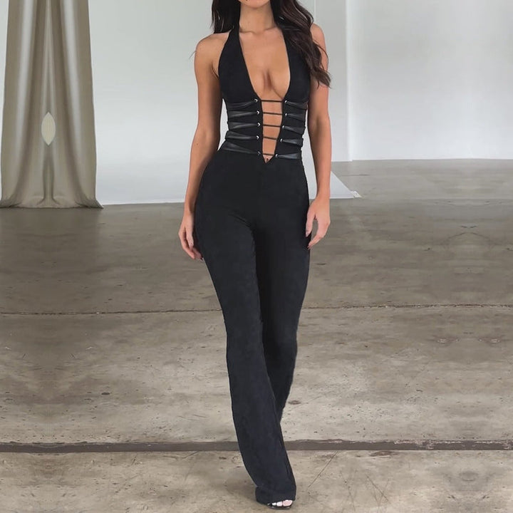Modieuze zwarte transparante lace-up jumpsuit voor dames, ideaal als feestkleding of avondoutfit, benadrukt figuur.