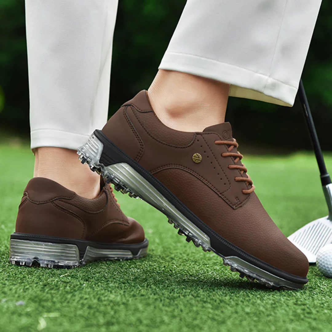 Zijaanzicht Elston heren golfschoen: waterdicht, ademend comfort en stevige grip; perfect voor serieuze golfers.