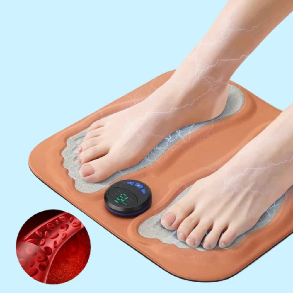 Compacte EMS voetmassager mat voor dagelijkse voetverzorging en comfort, thuis of op kantoor.