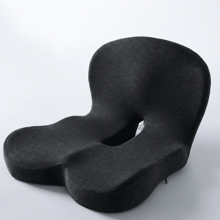 Hoogwaardig geheugenfoam zitkussen, duurzaam en wasbaar; voor langdurig comfort en een gezonde zithouding.