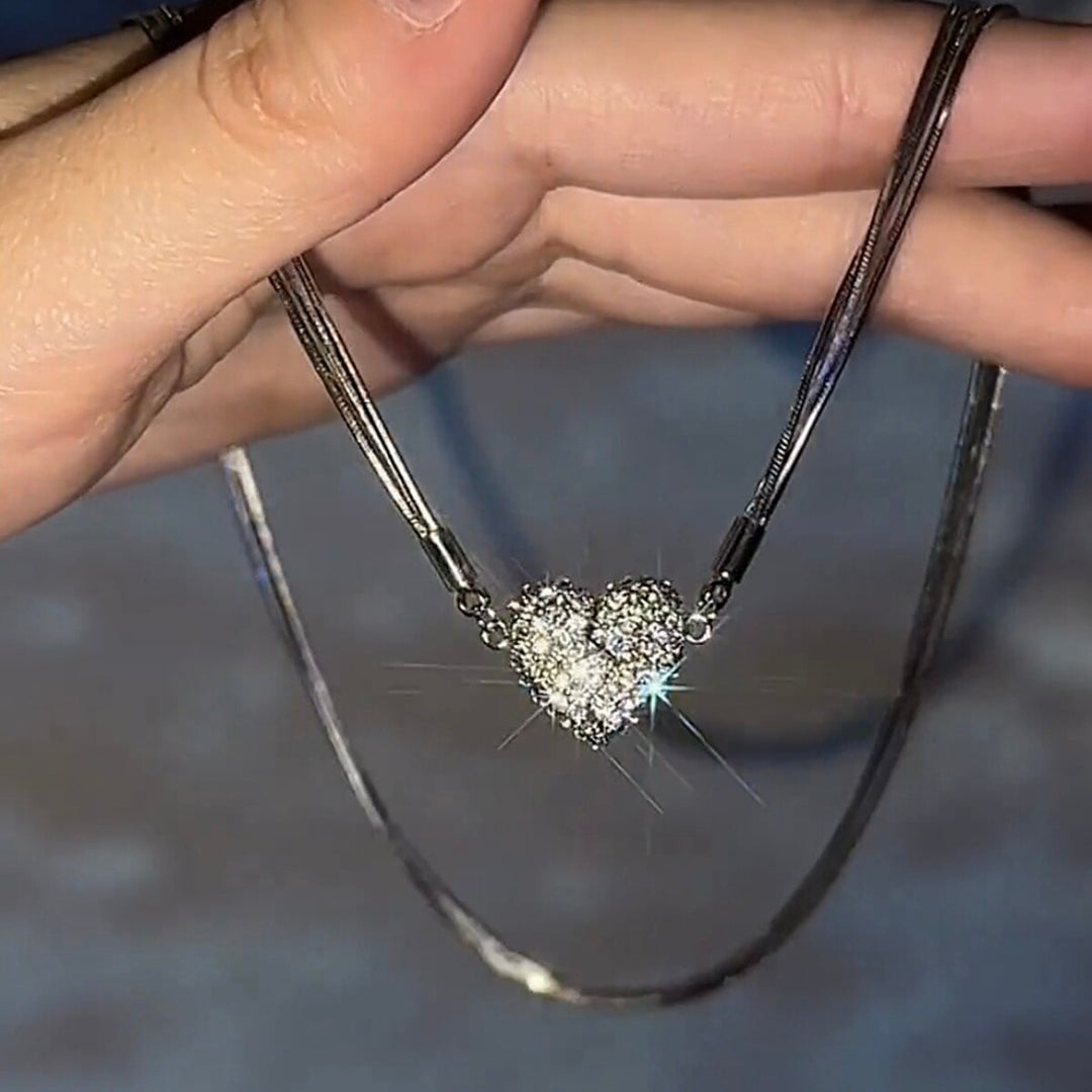 Zilveren EternaBand unisex ketting, stijlvol mode accessoire, ideaal cadeau voor jubileum of dierbare.