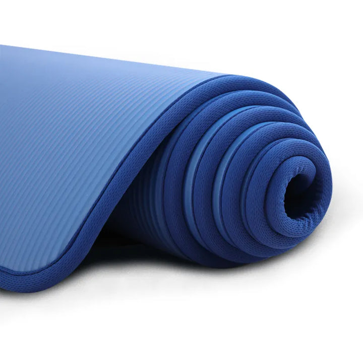 Extradikke antislip yogamat FlexiMat biedt maximale demping en grip voor comfortabele en veilige training.