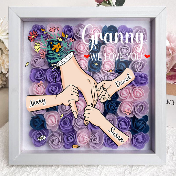 Gepersonaliseerde schaduwbox als tijdloos decoratiestuk, ideaal voor Moederdag en interieur.
