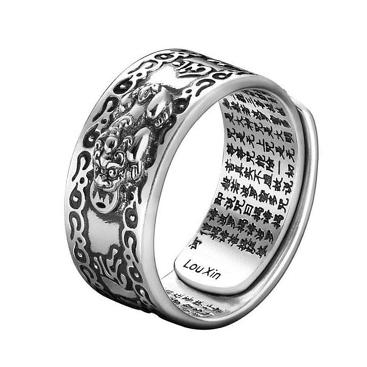 Gedetailleerde Feng Shui ring, een krachtig symbool voor rijkdom en voorspoed.
