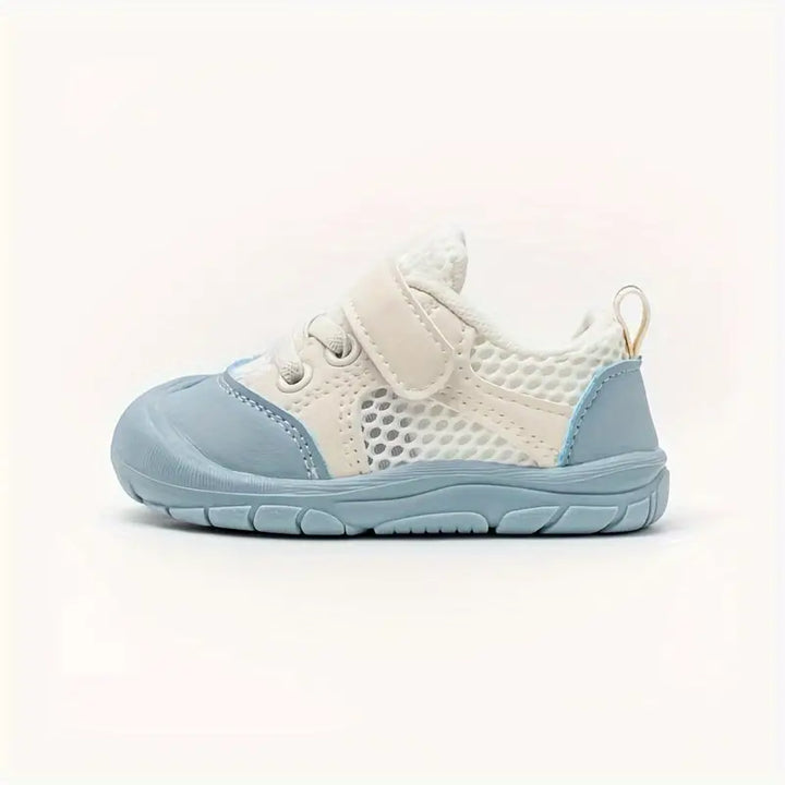 Ademende, flexibele peuterschoenen blauw, met antislip voor veilige en comfortabele stapjes.