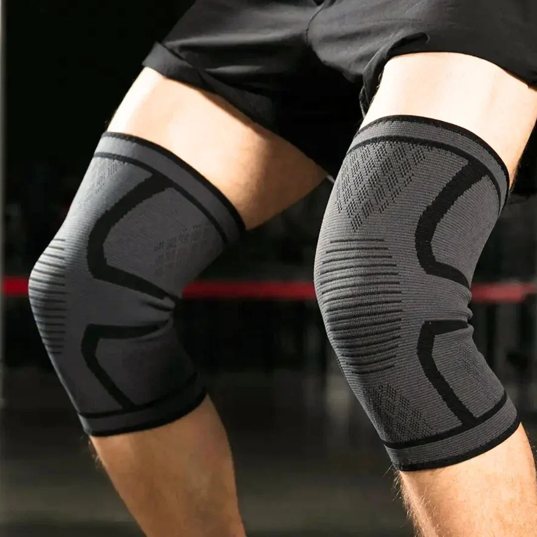 Universele FlexiKnee Pro kniebrace, ideaal voor sportblessure preventie en knieherstel.