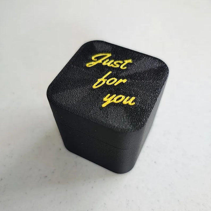 Open de FlipBox voor een verrassing! Dit unieke grapcadeau doosje is ideaal voor een grappige, onverwachte twist.