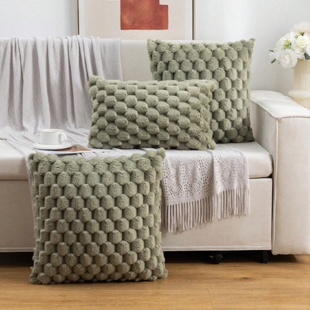 Heerlijk zachte pluche kussenhoes, ideaal als comfortabel bankkussen of decoratief bedkussen.