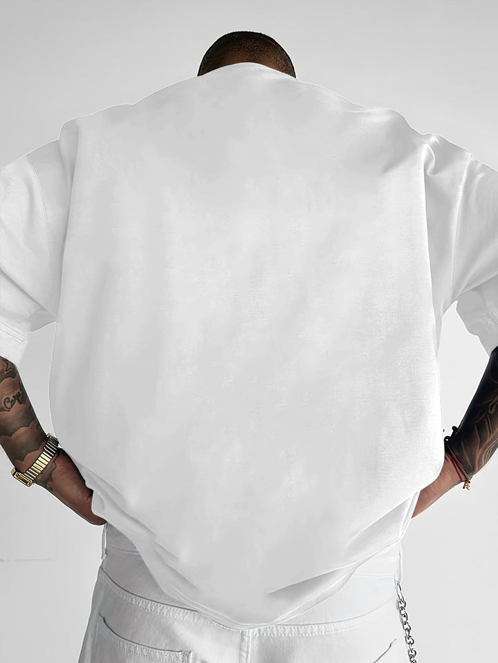 Comfortabel heren T-shirt met zachte stof en trendy slogan print, losse pasvorm, perfect voor zomer streetwear.