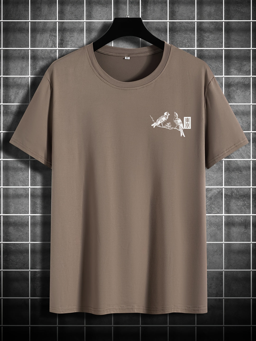 Modieus heren T-shirt met kleurrijke bloemen- en vogelprint, korte mouwen, ideaal voor zomerkleding.