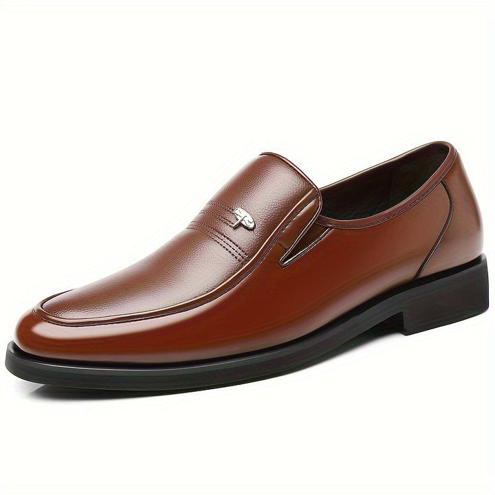 Close-up van de zachte textuur van de heren loafer; ultiem comfort en een stijlvolle afwerking.