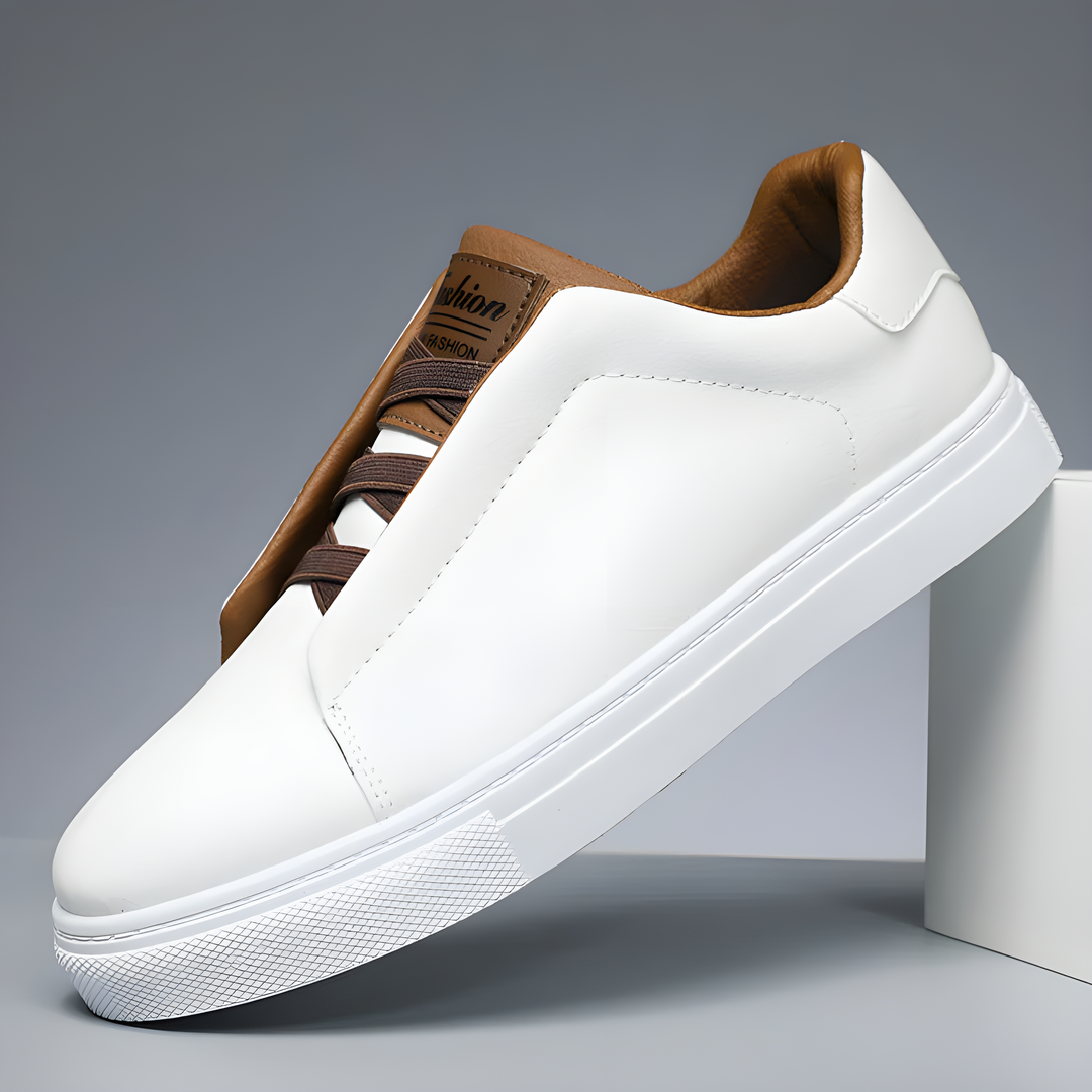 Witte heren sneakers met bruine accenten en veters