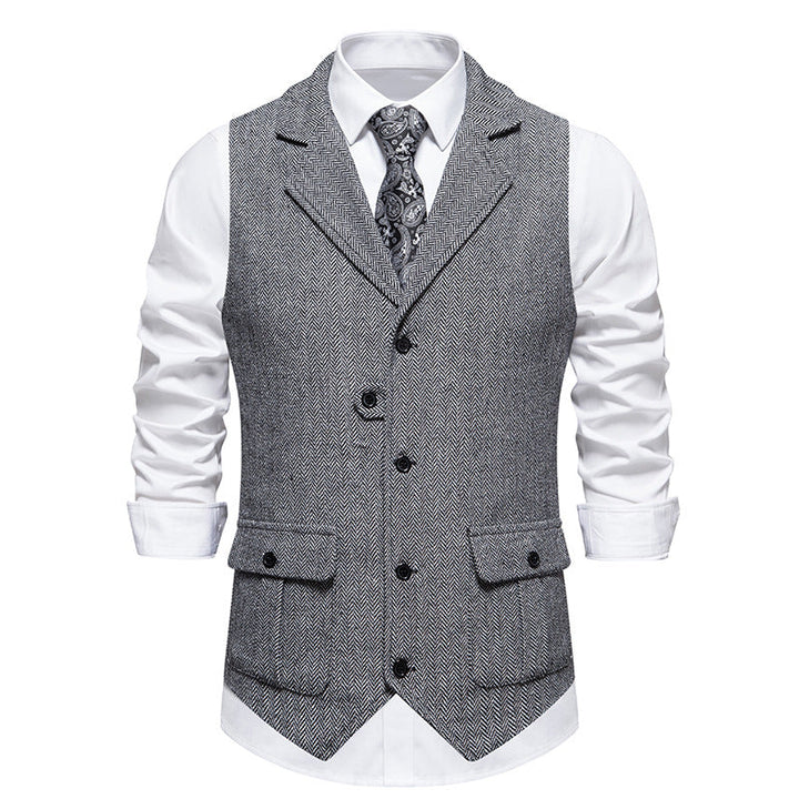 Detailopname van een elegant heren gilet, vintage design perfect voor zakelijke herenmode.