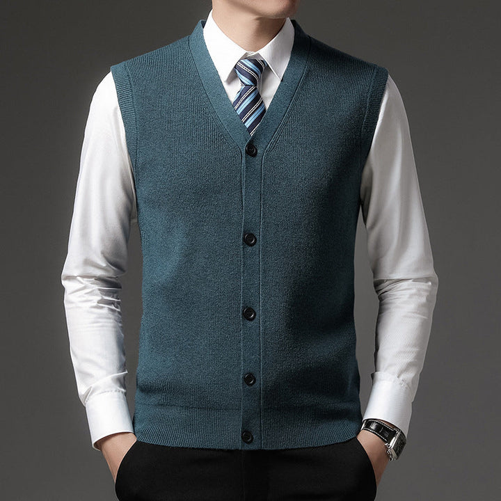 Klassiek tijdloos heren vest met V-hals en knoopsluiting. Comfortabel slim fit gilet voor elke gelegenheid.