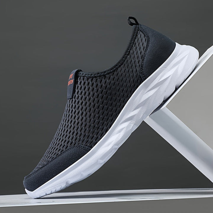 Ademende instap sneakers voor heren: ultralicht en comfortabel, perfect voor dagelijkse wandelingen.