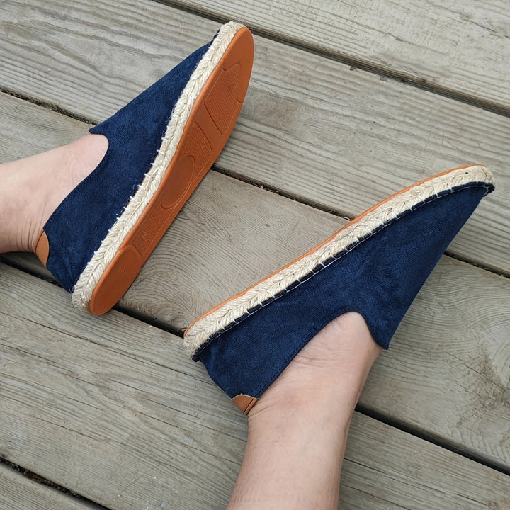 Bruine comfortabele heren loafers, ademend en handgemaakt, perfecte zomerschoenen.