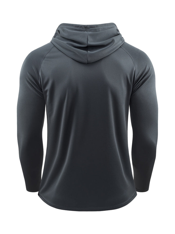 Rugzijde van de ademende heren sportkleding, ideaal voor intensieve workouts.
