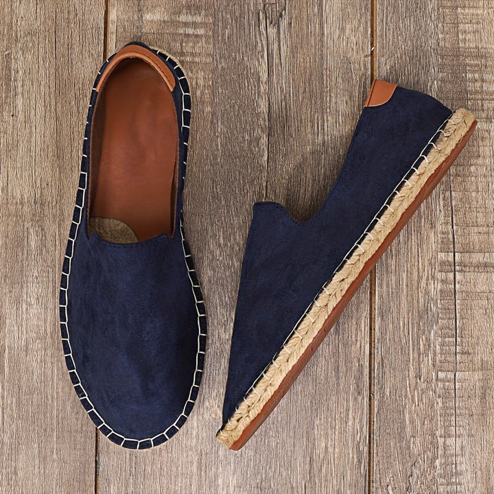 Heren slip-on loafers, handgemaakt en ademend, ideaal voor zomerse casual gelegenheden.