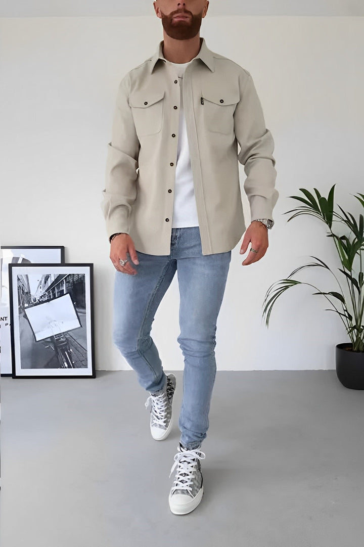 Stijlvol heren overhemd, comfortabele relaxte pasvorm, ideaal voor casual gelegenheden en alle seizoenen.