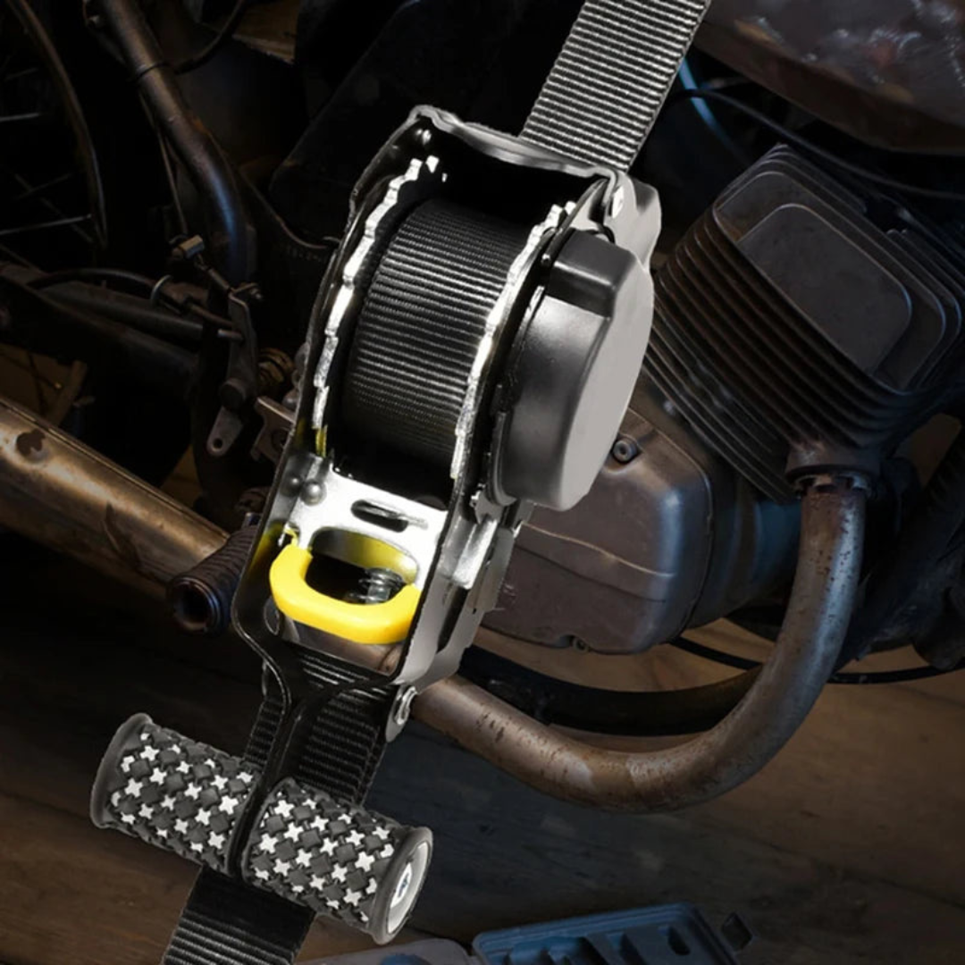 Stevige GearStrap oprolband voor bagage en outdoor uitrusting. Ideaal voor kamperen en transport.