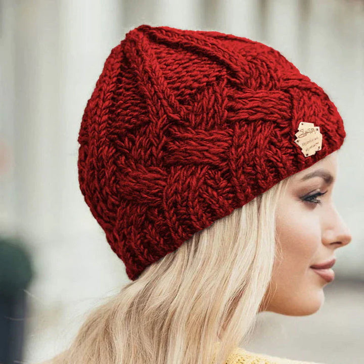 Warme muts voor winterse avonturen, comfortabel gebreid design, geschikt voor dames en heren.