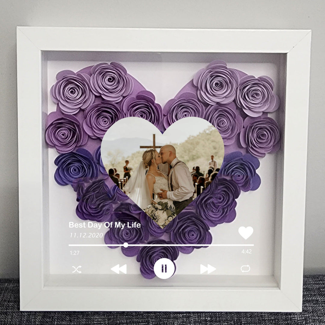 Hartvormige gepersonaliseerde schaduwdoos fotolijst, een uniek liefdesgeschenk om speciale momenten te koesteren.
