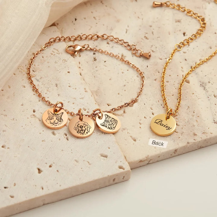 Roestvrijstalen gepersonaliseerde foto armband met huisdier, een uniek en duurzaam sieraad voor dierenliefhebbers.