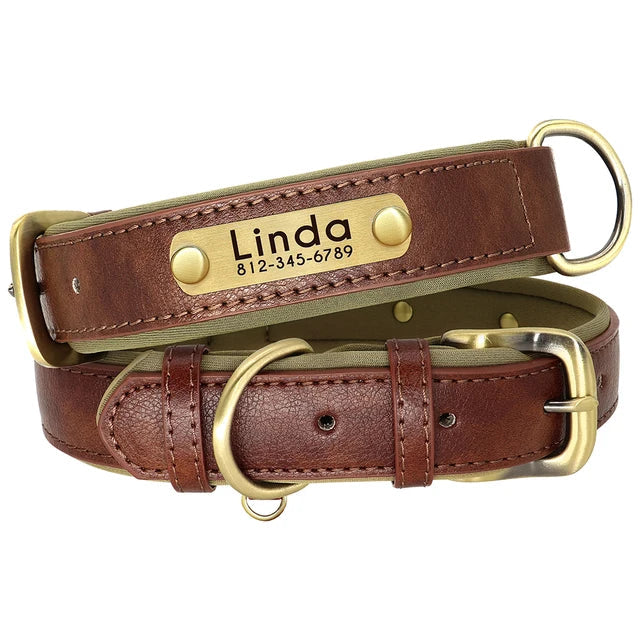 Custom leren hondenhalsband met gegraveerd naamplaatje; personaliseer de maat en tekst voor jouw huisdier.