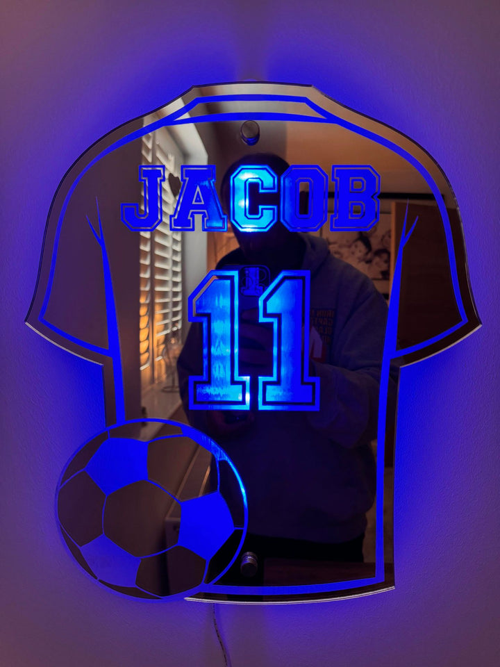 Voetbalshirt spiegel op maat, perfect gepersonaliseerd voetbalcadeau voor jongens en meisjes die voetbalfan zijn.