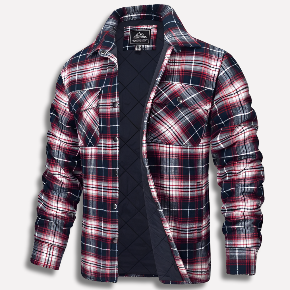 Man draagt casual geruit houthakkersoverhemd in herfstkleuren, ideaal voor buitenactiviteiten en comfort.