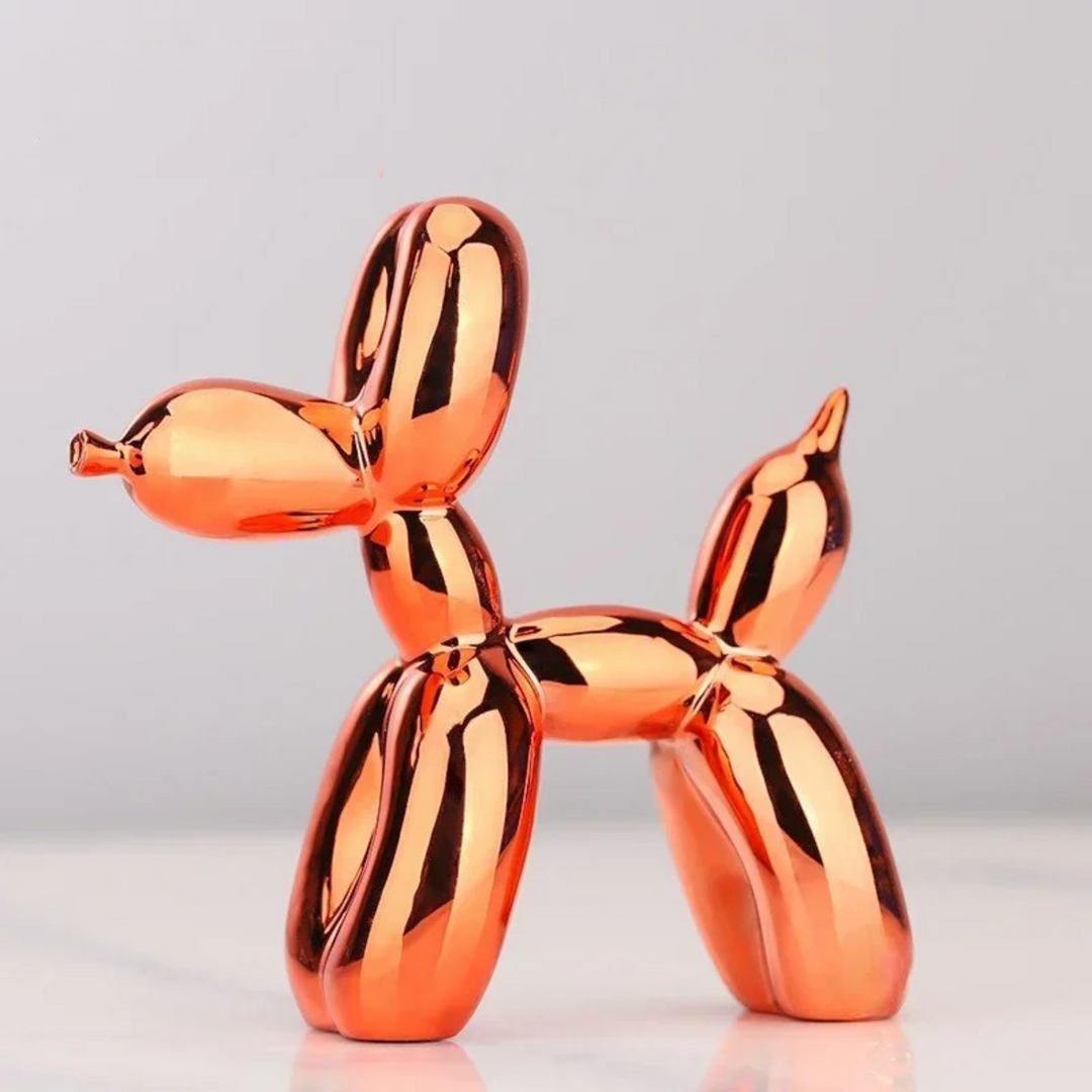 Pop-art ballonhond sculptuur, speelse moderne kunst. Design figuur als woondecoratie accent.