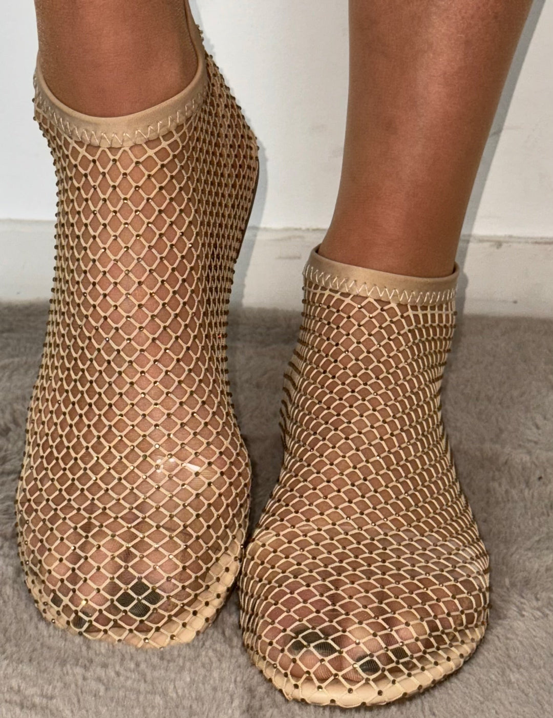 Stijlvolle glanzende dames ballerina's. Deze comfortabele zwarte flats met antislipzool zijn perfect voor elke dag.