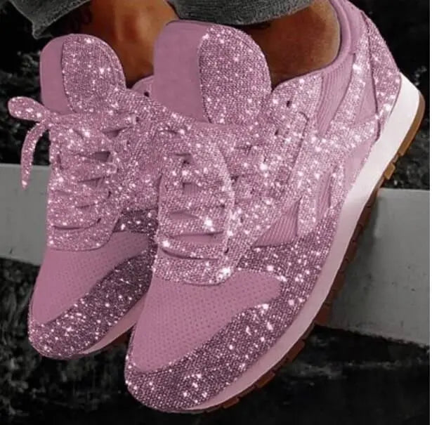 Casual dames glitter sneakers Leona, comfortabel en stijlvol voor een glanzende fashion statement. Damesschoenen.