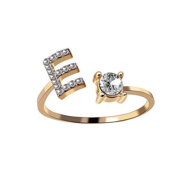 Zilveren verstelbare ring K met initiaal, elegant en tijdloos sieraad.