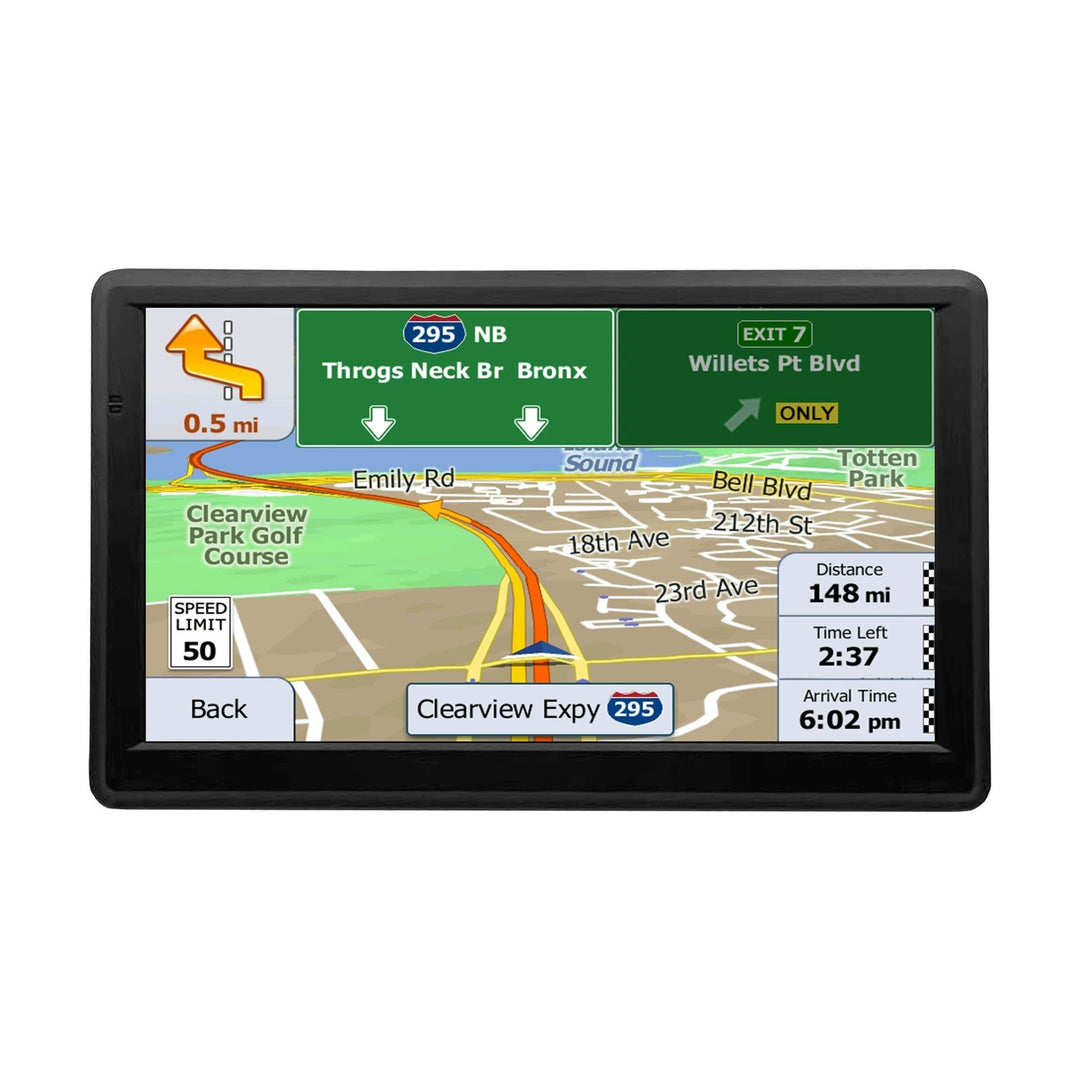 Vrachtwagen GPS navigatiesysteem 17,78 cm gemonteerd in voertuig voor optimale wegbegeleiding en veilige reizen.