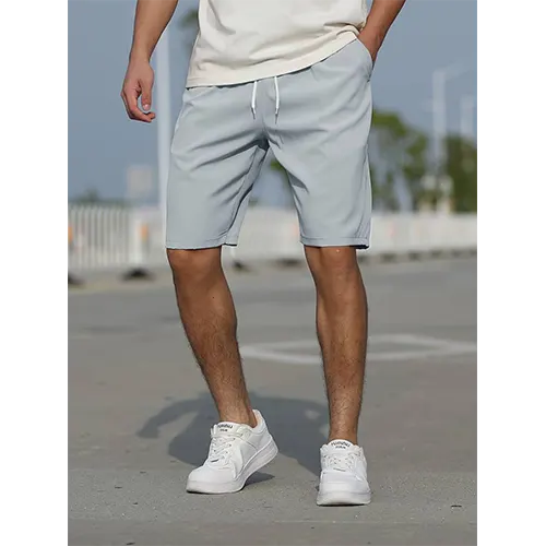 Stijlvol marineblauw heren zomershort met hoge taille, perfect voor casual comfort.