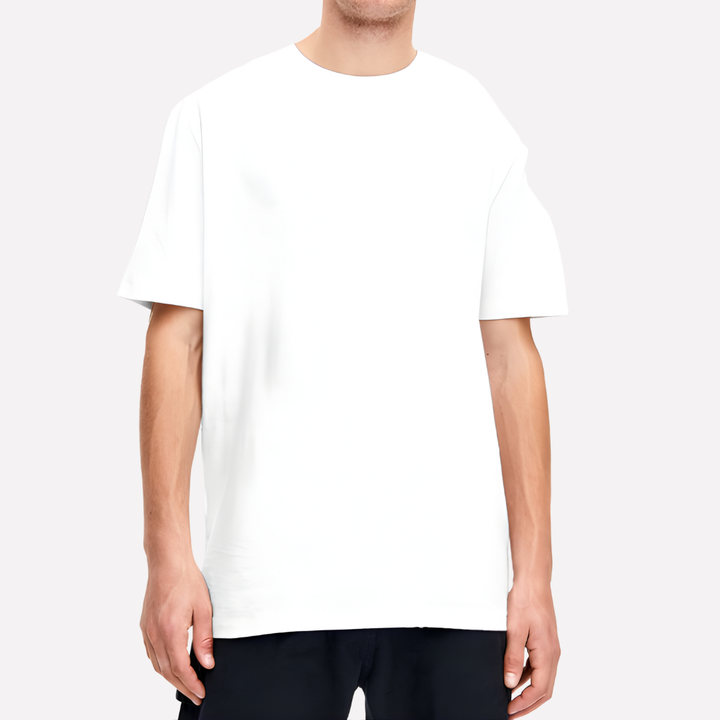 Rood unisex t-shirt, een essentieel kledingstuk met korte mouwen voor een comfortabele dagelijkse stijl.