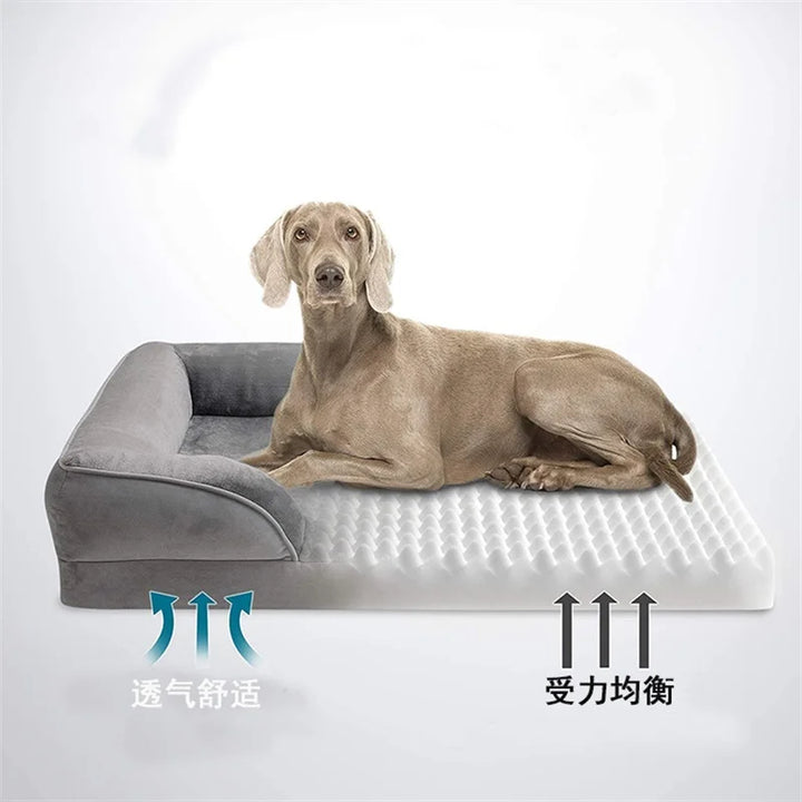 Luxe orthopedisch hondenbed in grijs, biedt comfort voor senior honden. Wasbaar en ondersteunt gewrichten.