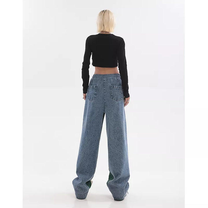 Trendy groene joggingbroek voor dames. Perfecte vrijetijdskleding, comfortabel en modieus.