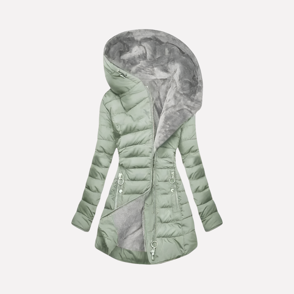 Groene dames winterjas met warme capuchon, lange mouwen en praktische rits. Ideaal voor koudebescherming.