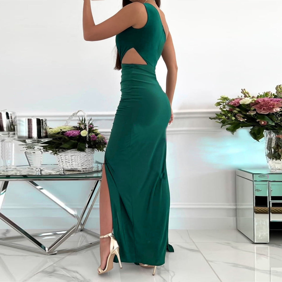 Stijlvolle groene jurk voor vrouwen, elegant en geschikt voor zowel feest als werk.