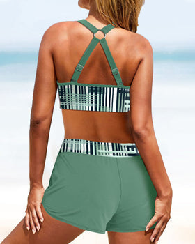 Comfortabele violette dames curve bikini, flatterende badmode met beugel voor de zomer.