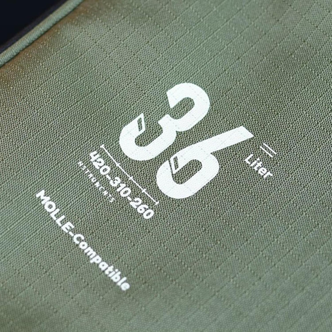 Unisex Tarvos 36L duffeltas comfortabel gedragen op de schouder, ideaal als reistas of wandeltas.