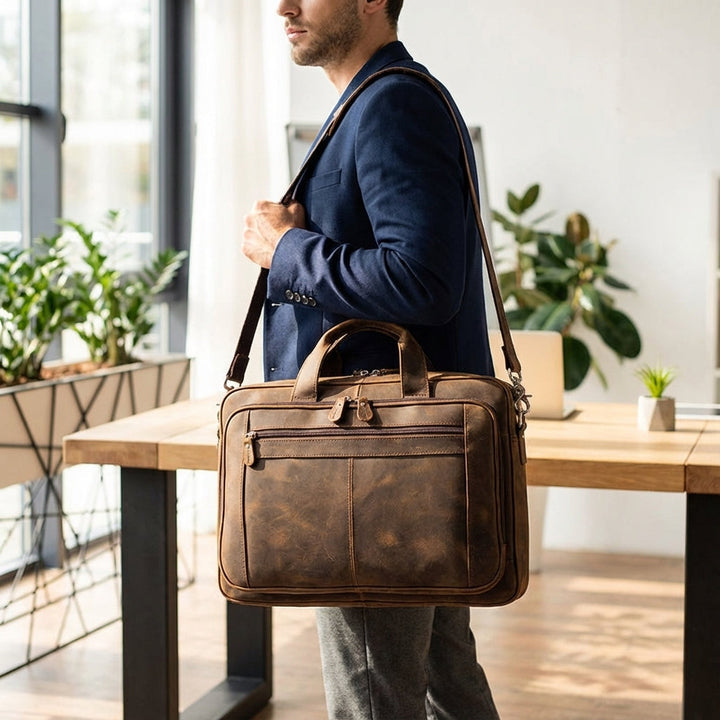 Grote professionele leren laptoptas voor heren/dames, geschikt voor 17 inch laptop, ideaal als werktas of aktetas.