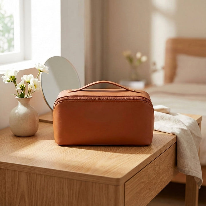 Grote vierkante beautycase van Beautique, ideaal voor make-up en cosmetica opbergen thuis of op reis.