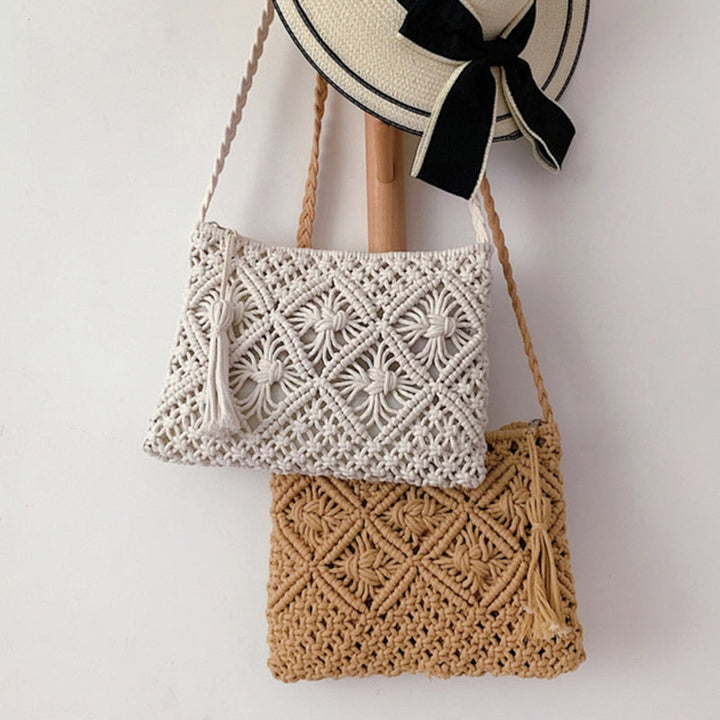 Gwen geweven damesschoudertas beige, stijlvol zomers design, boho-chic tas, trendy accessoire.
